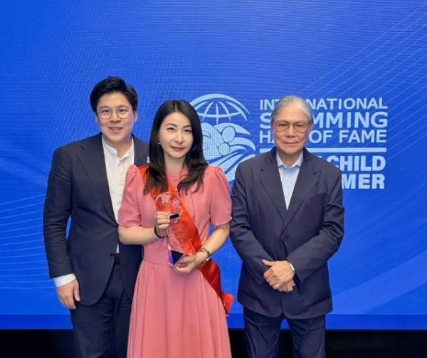 牛牛配 郭晶晶从泳池到豪门，拿四金不走寻常路，凭啥活成人生赢家？